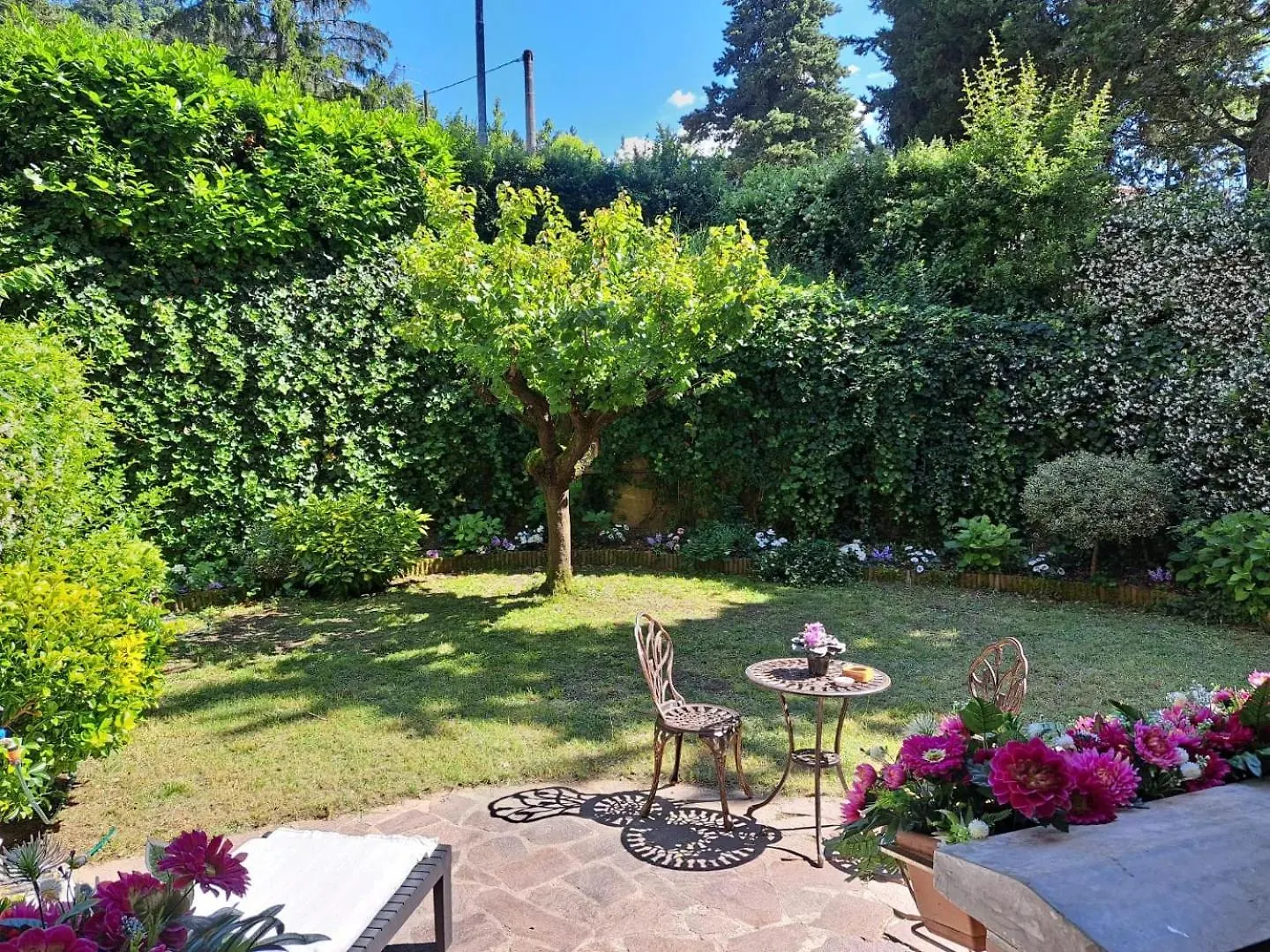 Casa Vacanze Viaggi Dipinti contacts